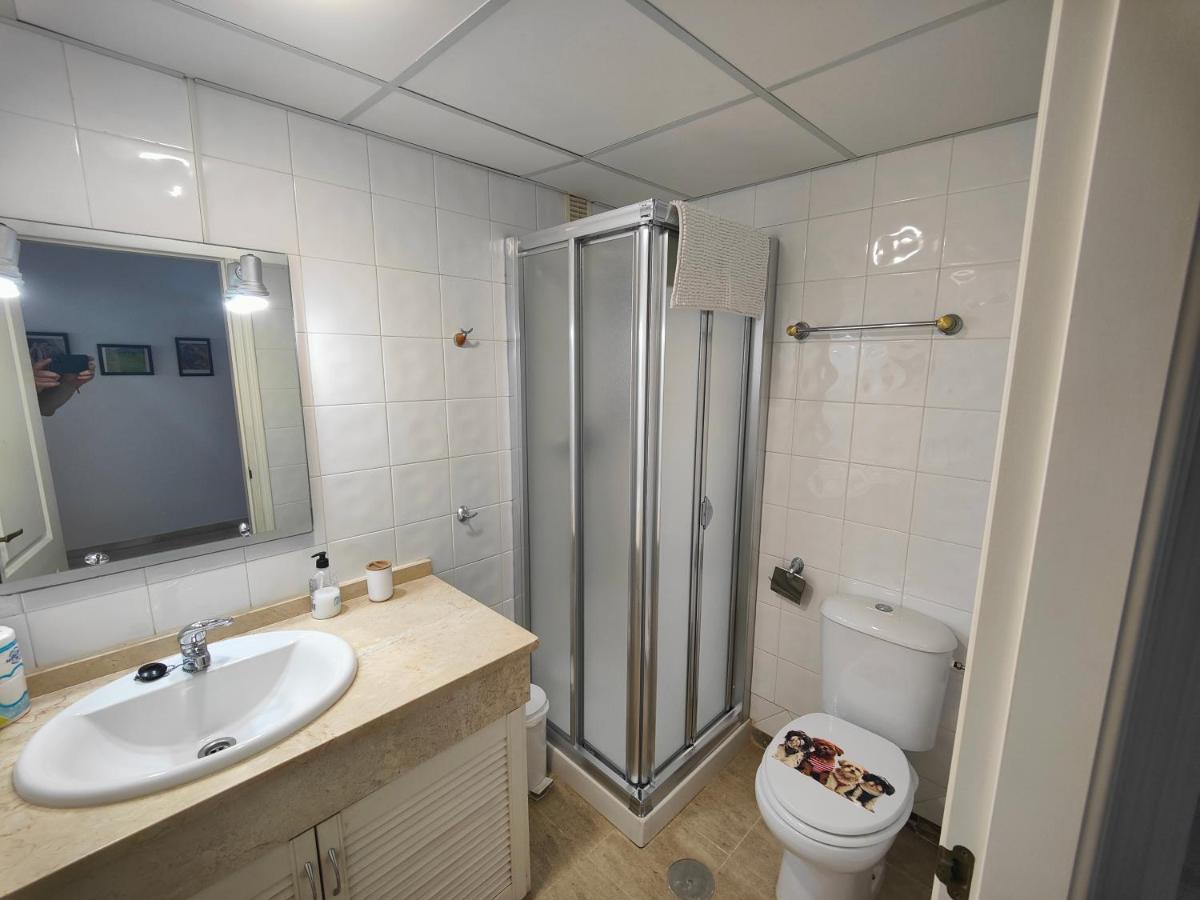 Apartamento Cerca De La Playa Con Piscina 푸엔히롤라 외부 사진